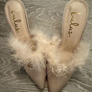 Lulu’s cream/white heels with feathers